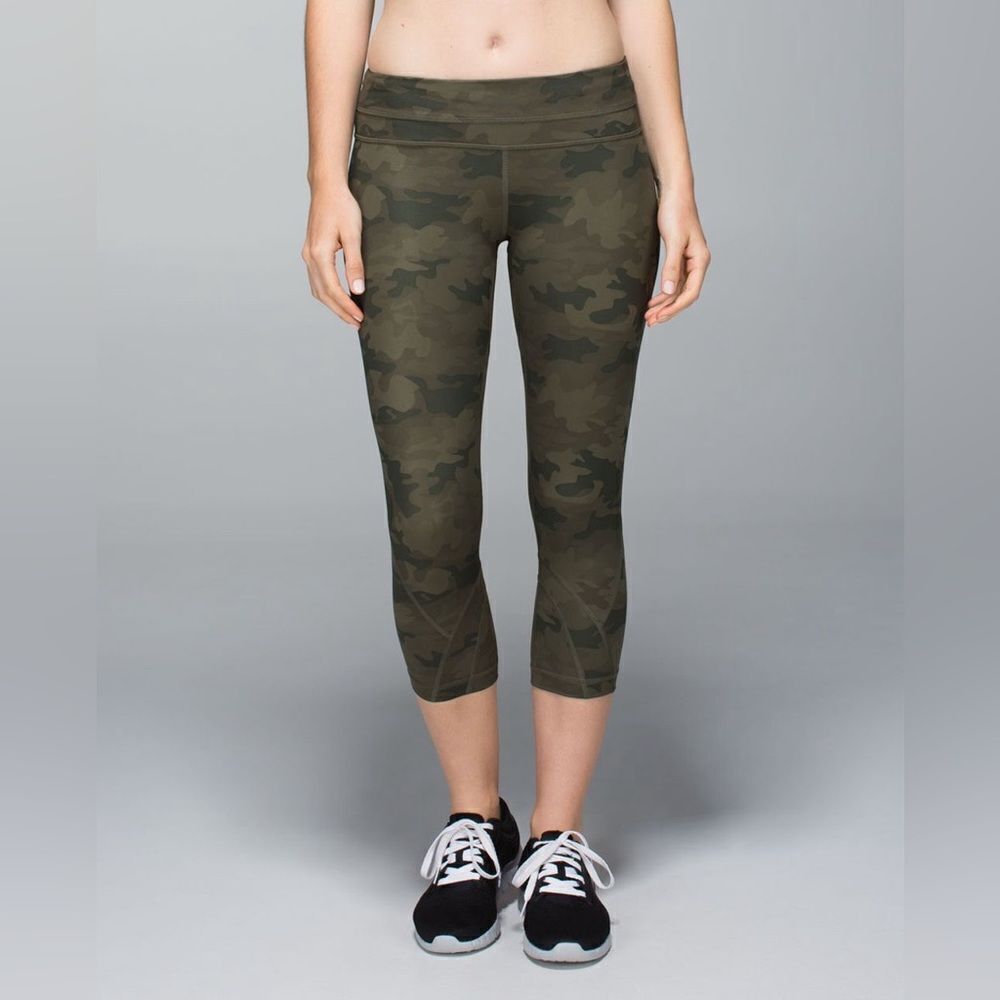 Lululemon Run: Inspire Crop II *All Luxtreme Savasana Camo Fatigue Green 4